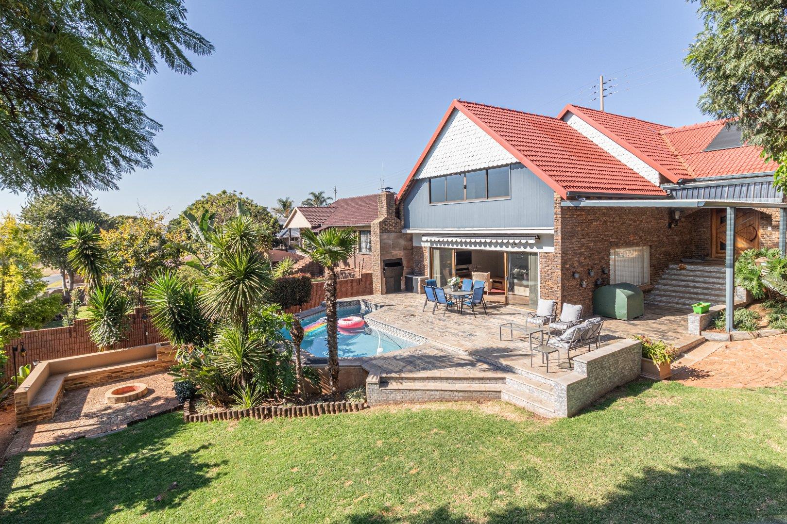 4 Bedroom  House for Sale in Krugersdorp - Gauteng