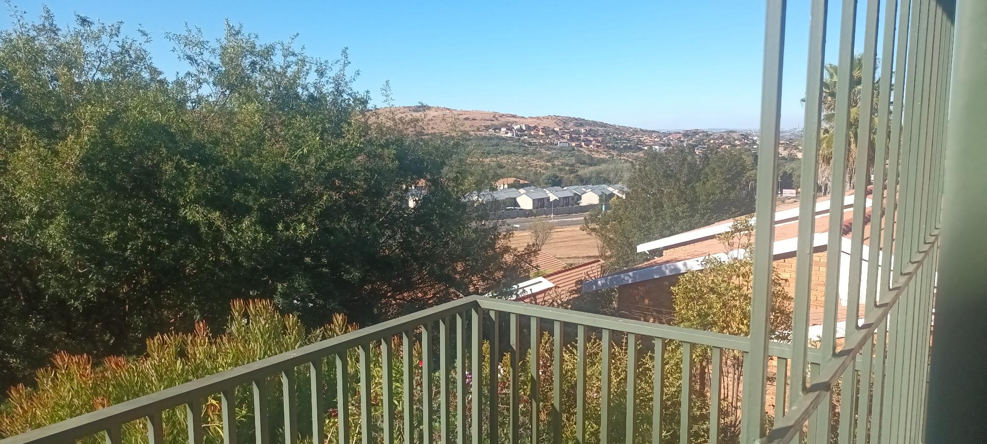 715258_512.jpg