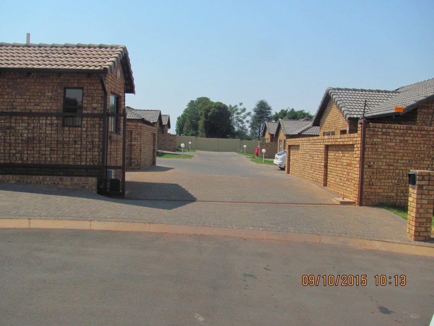 731593_15.jpg