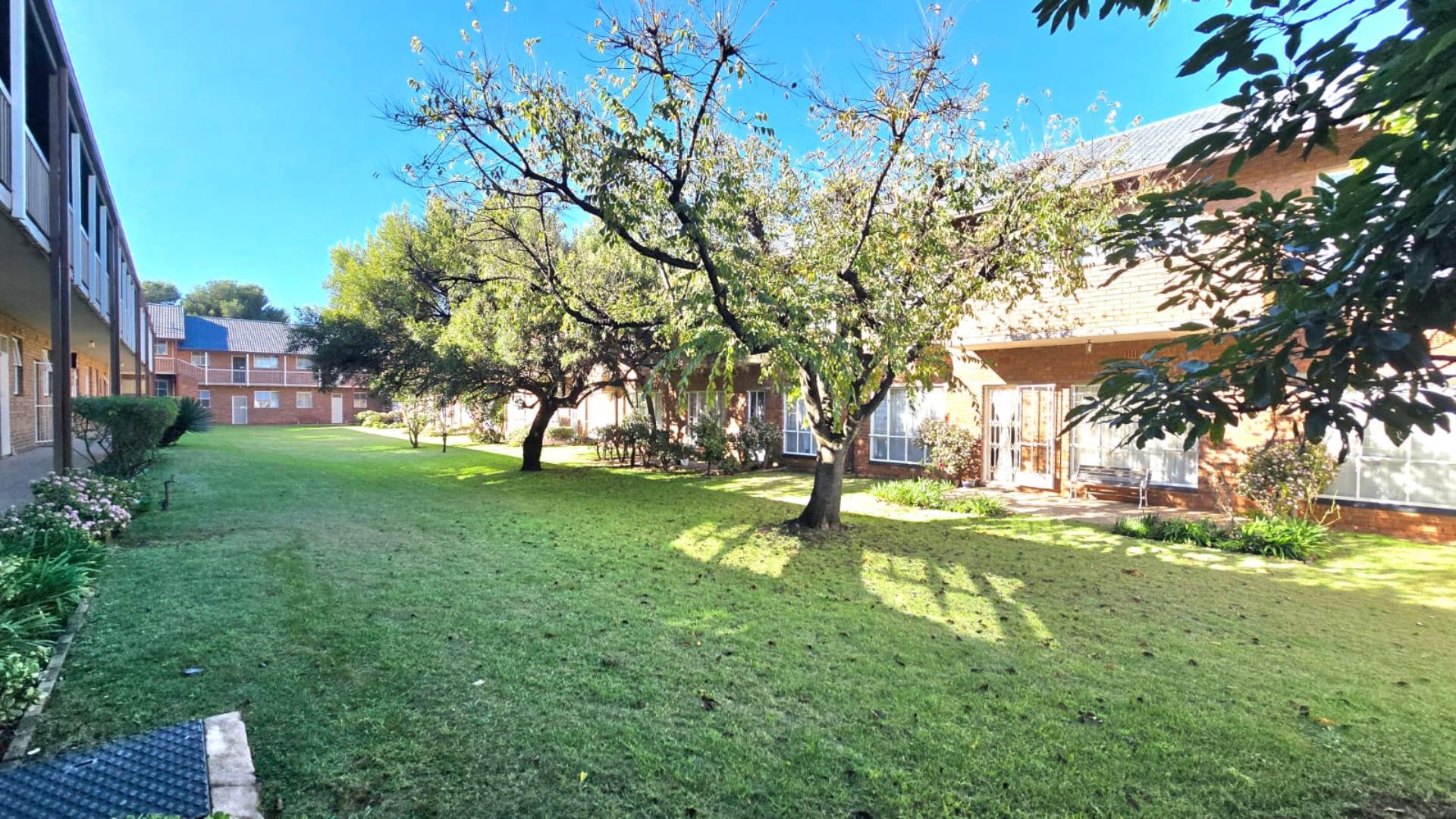 2 Bedroom Apartment for Sale - Gauteng