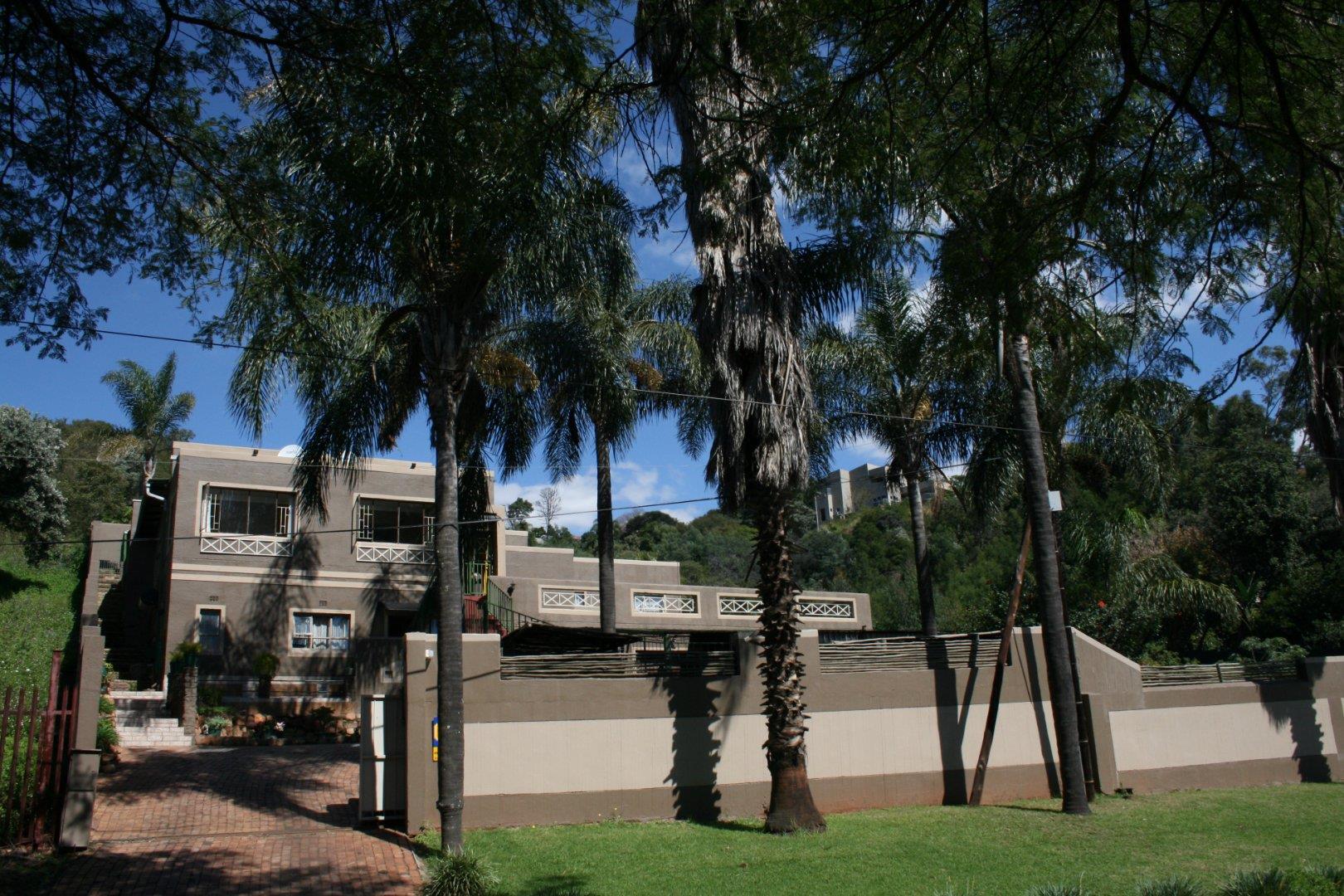 740494_2.jpg