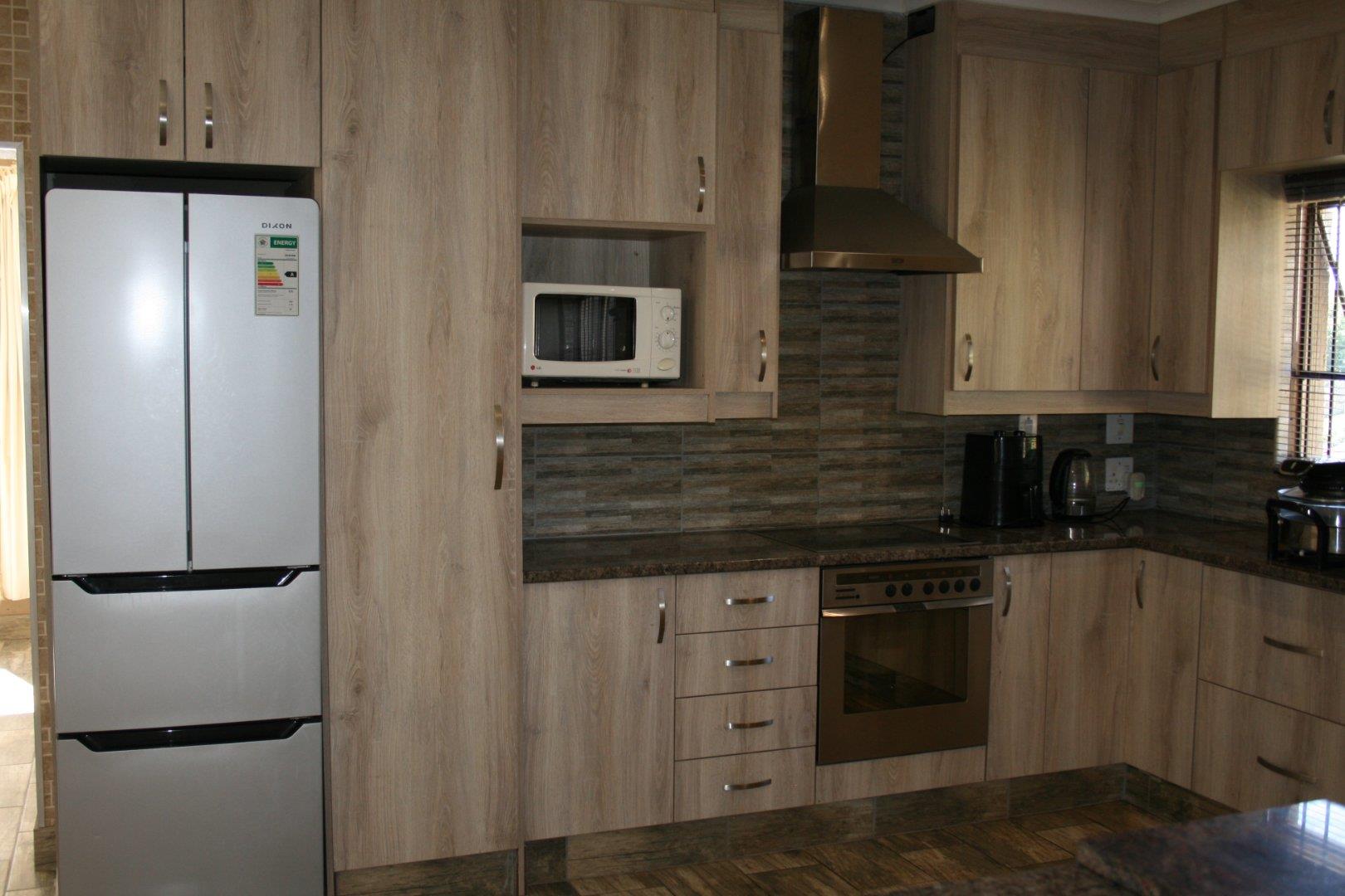 740494_4.jpg
