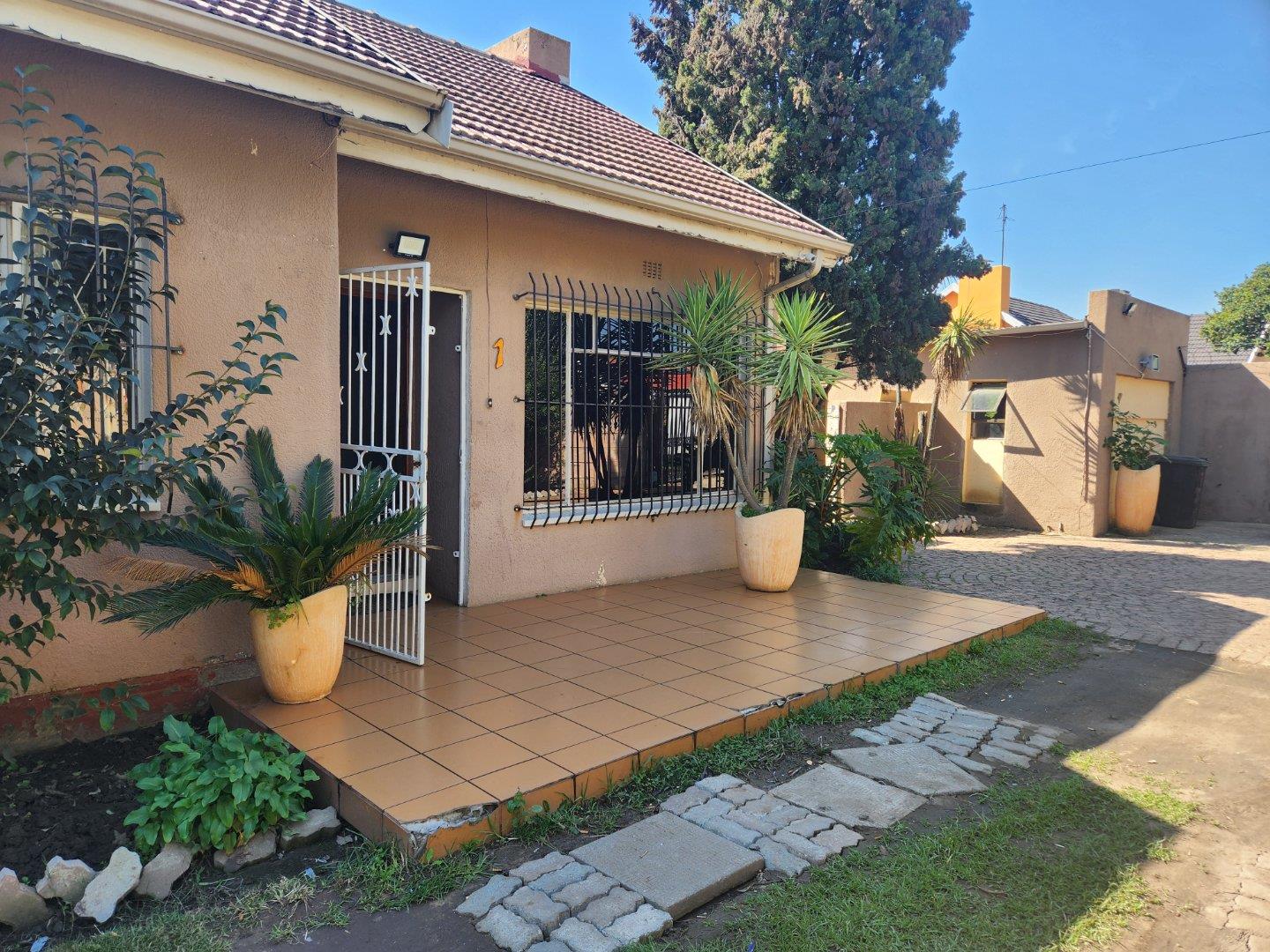 5 Bedroom House for Sale - Gauteng