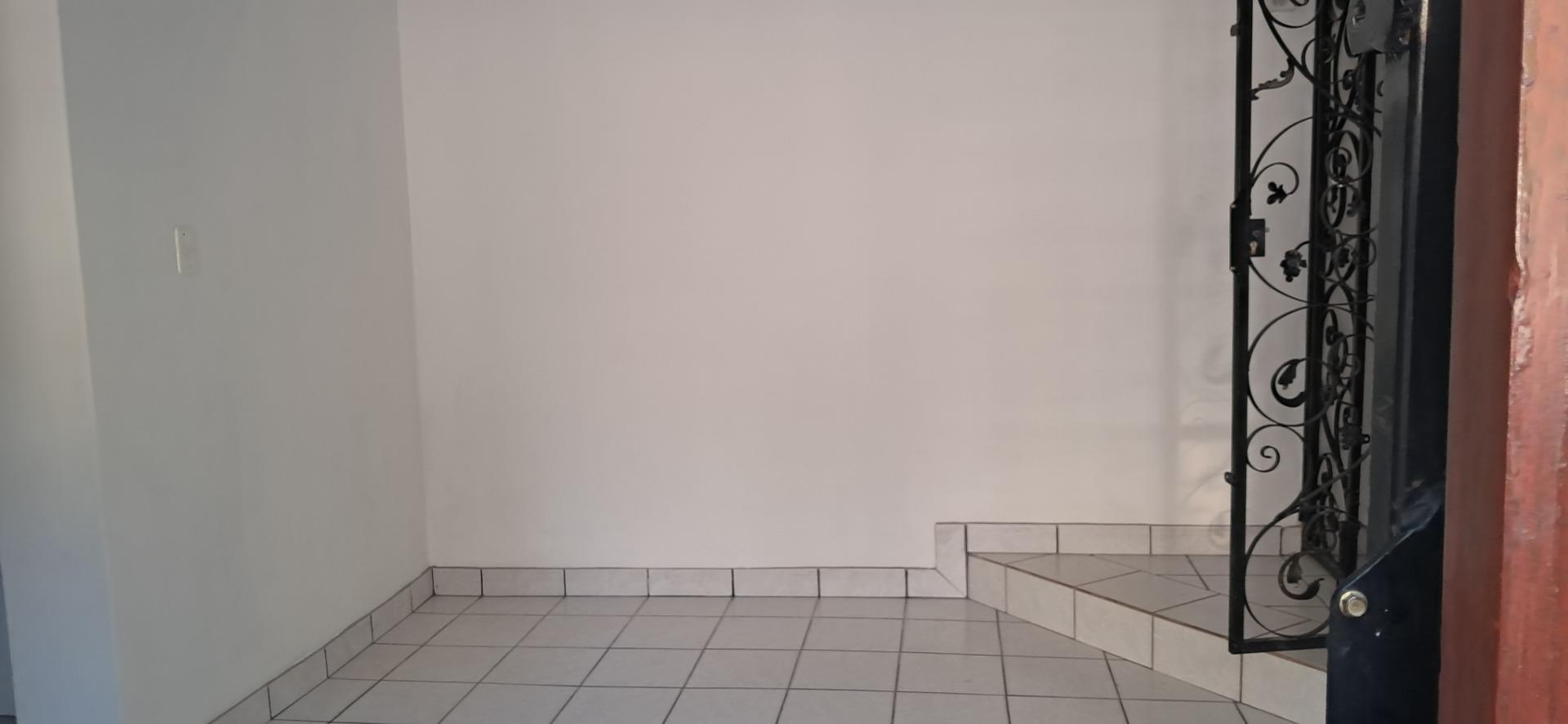 753040_4.jpg