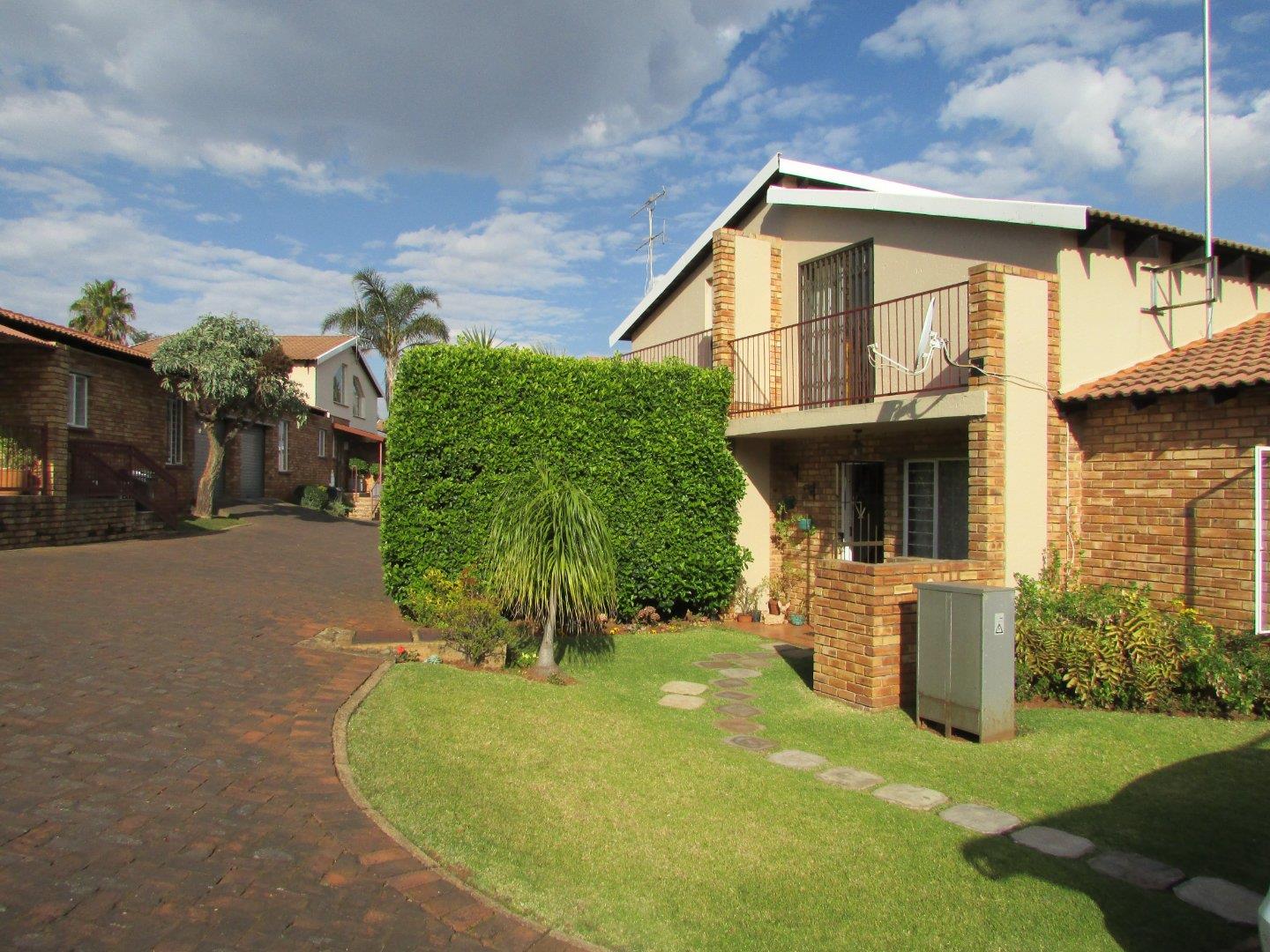 2 Bedroom Townhouse for Sale - Gauteng