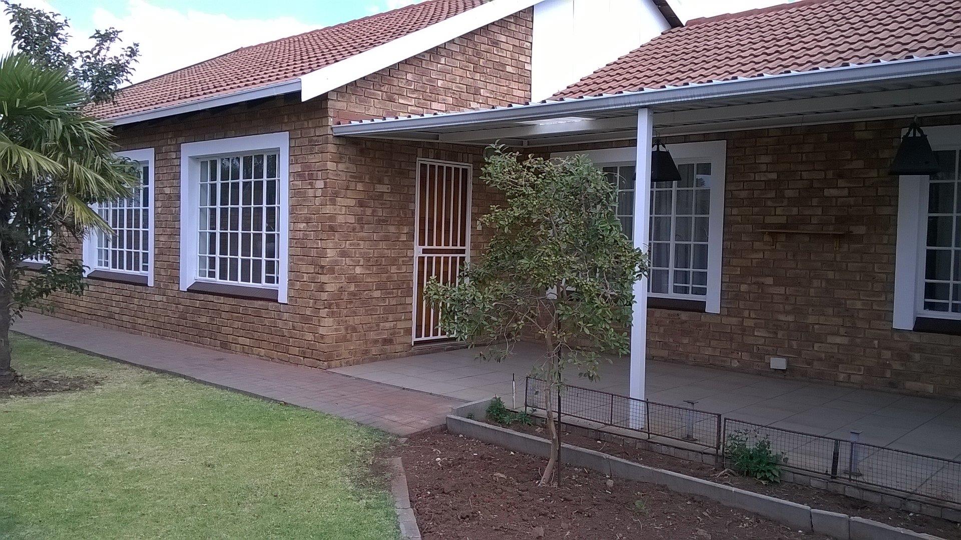 2 Bedroom Retirement Village for Sale - Gauteng