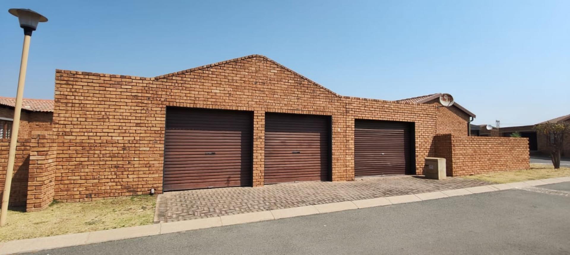3 Bedroom Townhouse for Sale - Gauteng