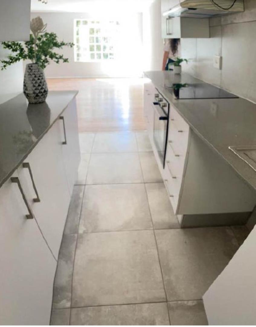 755299_Kitchen_pic.jpg