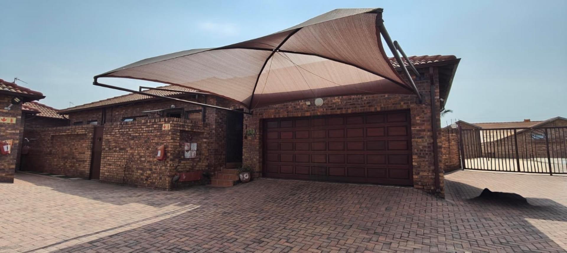 3 Bedroom Townhouse for Sale - Gauteng