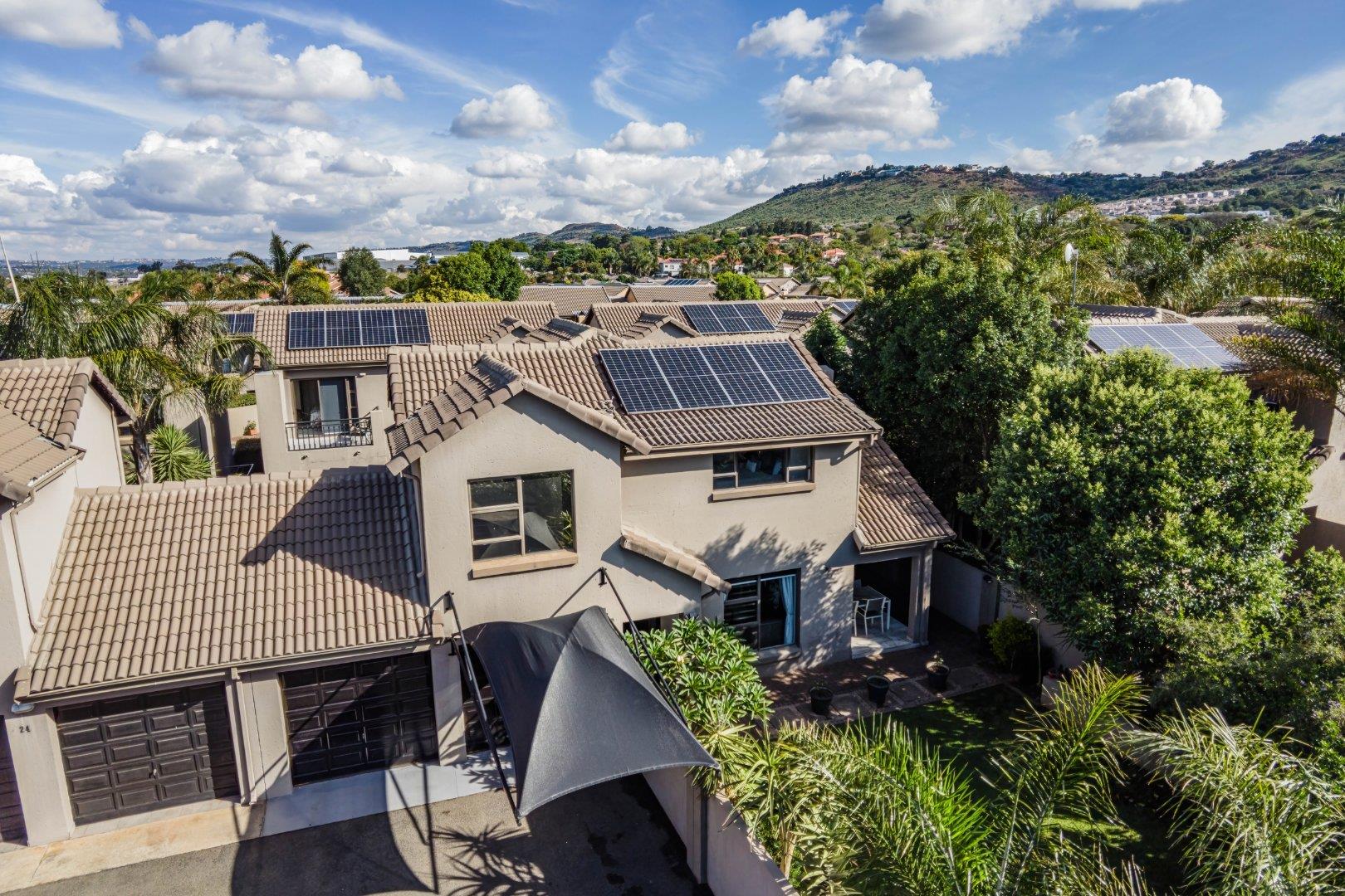 2 Bedroom Townhouse for Sale - Gauteng