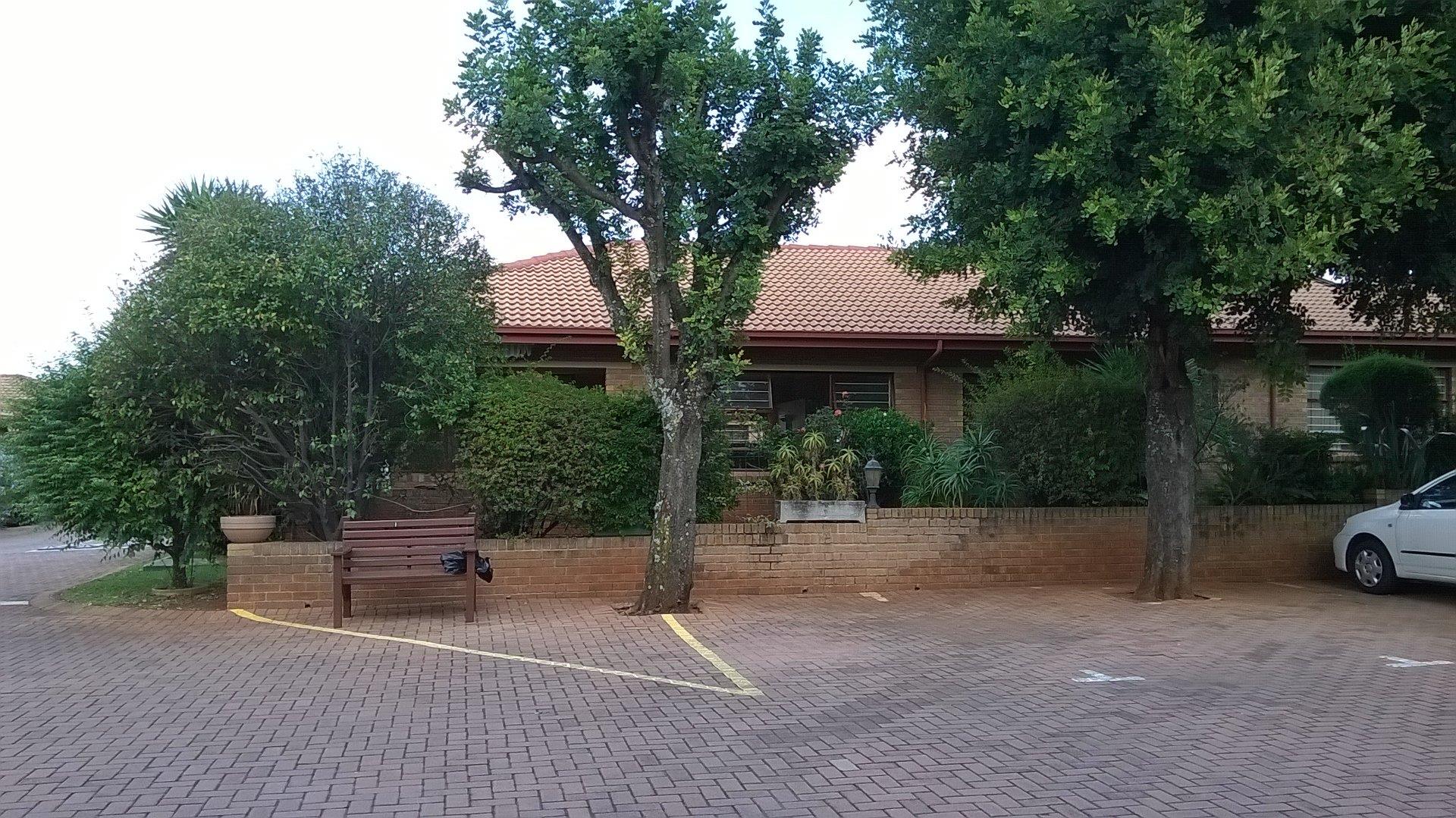 765698_1.jpg