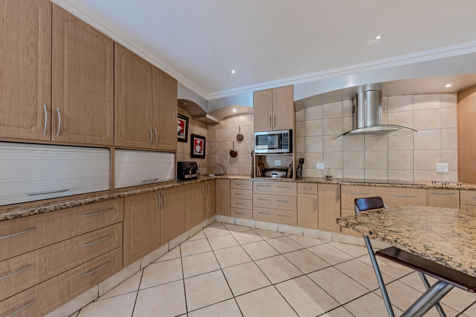 766630_295_Gans_Se_Nes_Street__Featherbrook_Estate_(23).jpg
