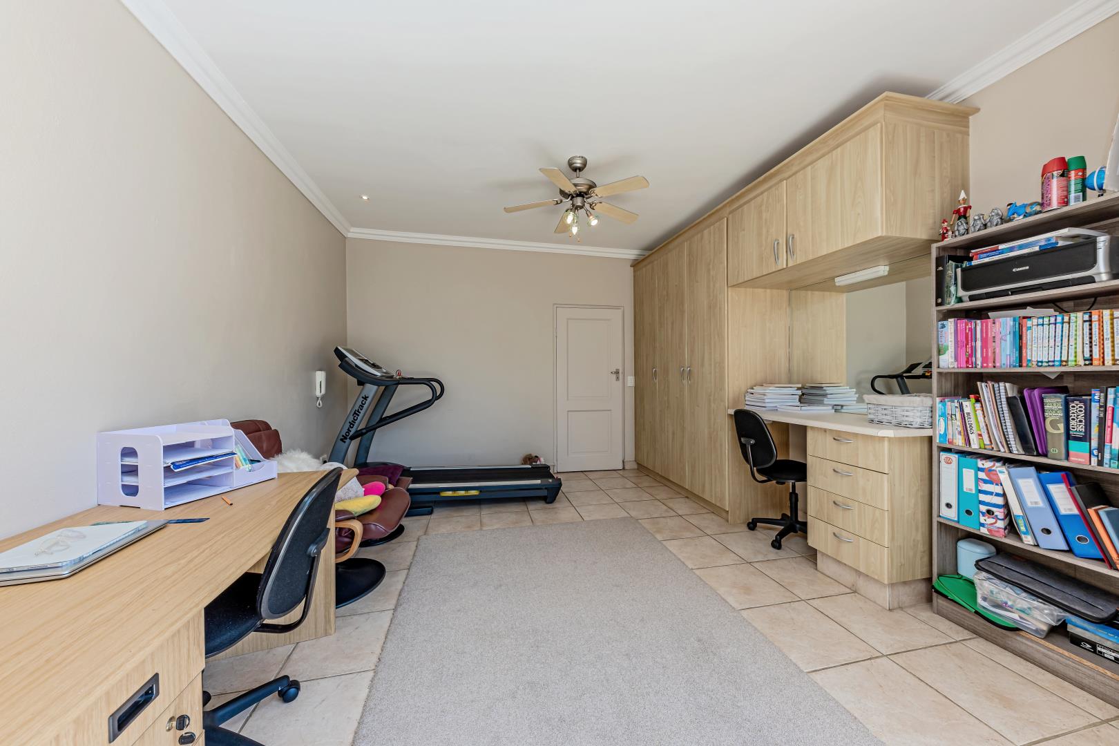 766630_295_Gans_Se_Nes_Street__Featherbrook_Estate_(51).jpg